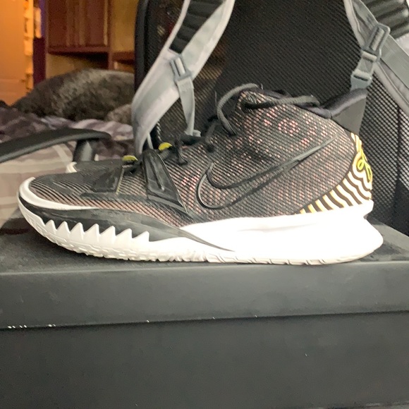 kyrie 7s nike